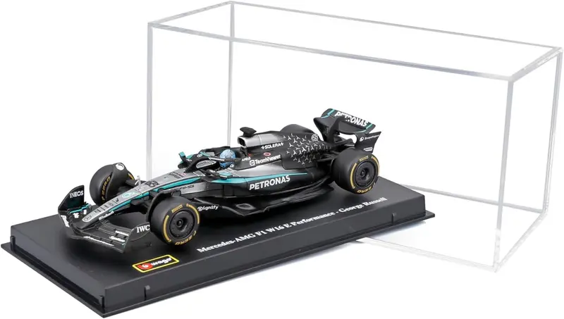 18-38238R Bburago F1 Mercedes-AMG W16 #63 Russell con casco 1