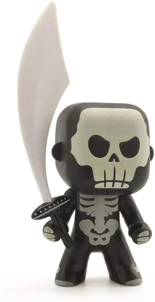 ARTY TOYS FURIOUS, SKULLY