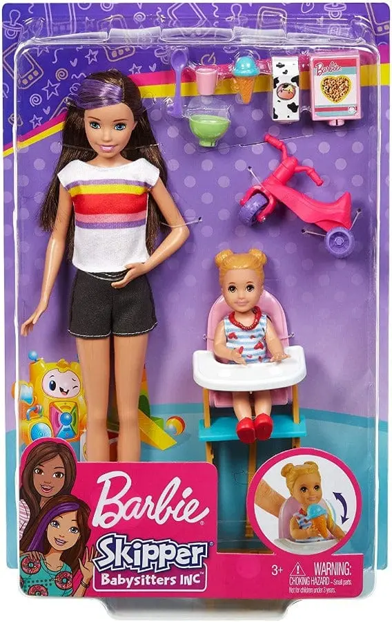 Barbie Babysitter Skipper con Bambola e Seggiolone Pappa, GHV87