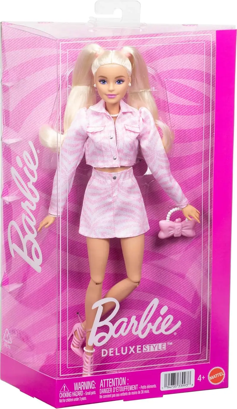 Barbie - Deluxe Style n. 9, bambola dai capelli biondi con outfit in denim rosa