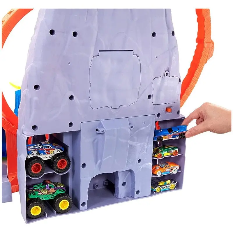 Hot Wheels Playset Monster Trucks Arena Vulcano con Luci, Suoni e 2 Veicoli - GYL14