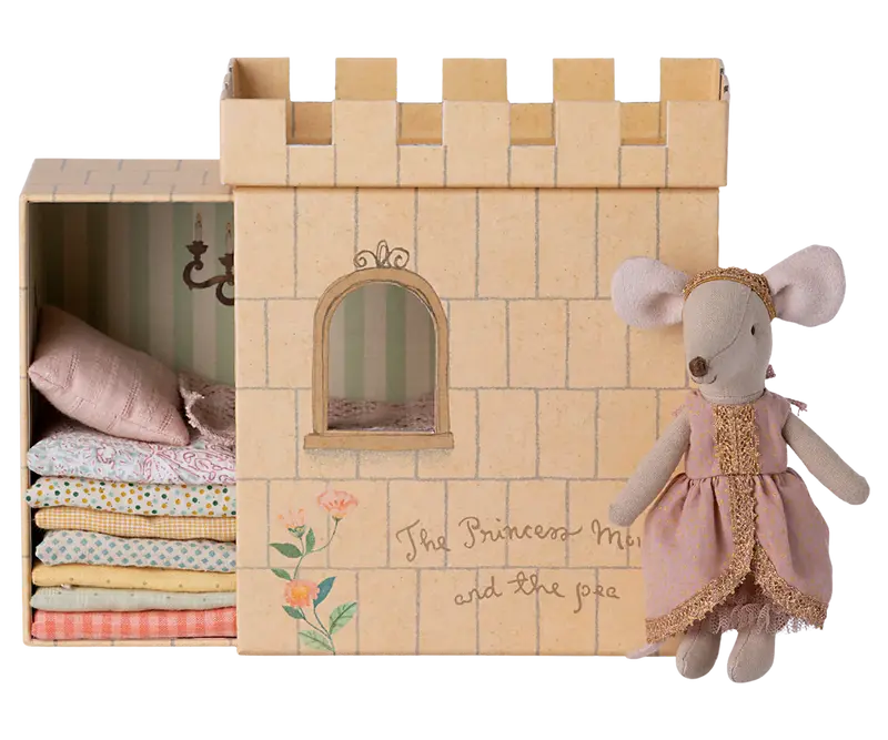 La Principessa sul Pisello - Princess and the Pea, Big Sister Mouse